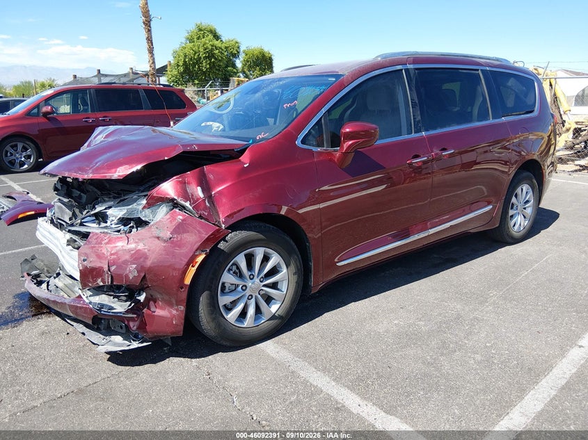 Vin: 2c4rc1bg0jr106969, lot: 46591998, chrysler pacifica touring l 20182