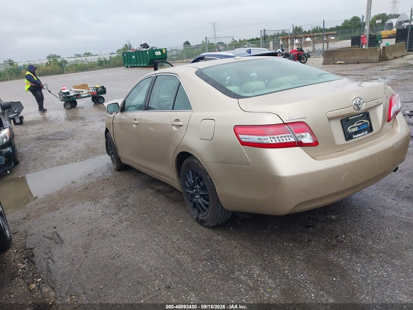 Vin: 4t1bf3ek0bu136252, lot: 46592037, toyota camry le 20113