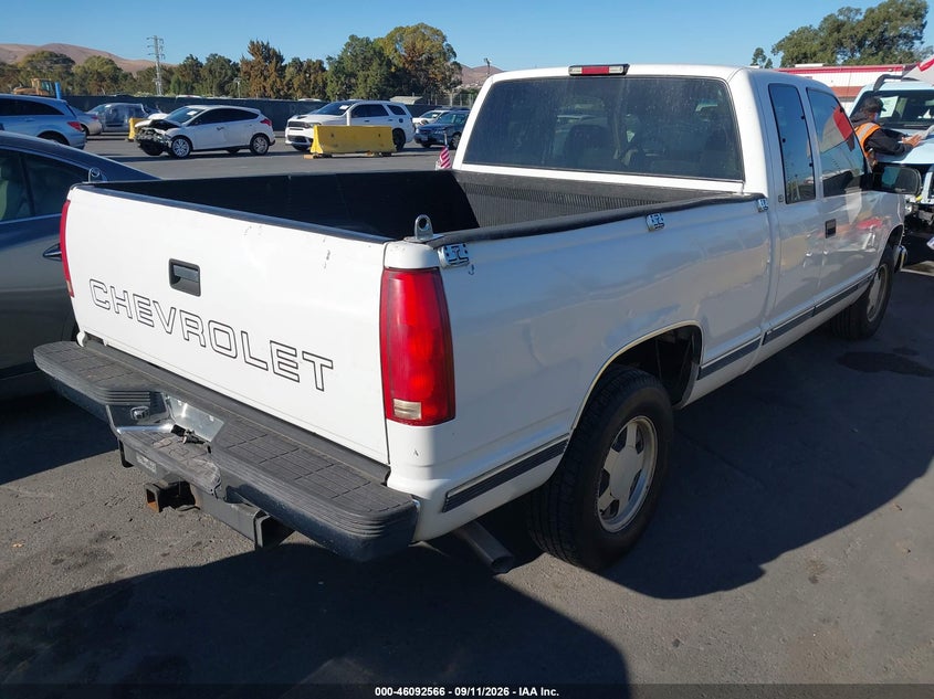 CHEVROLET C1500 1999 VIN 1GCEC19R5XR107281