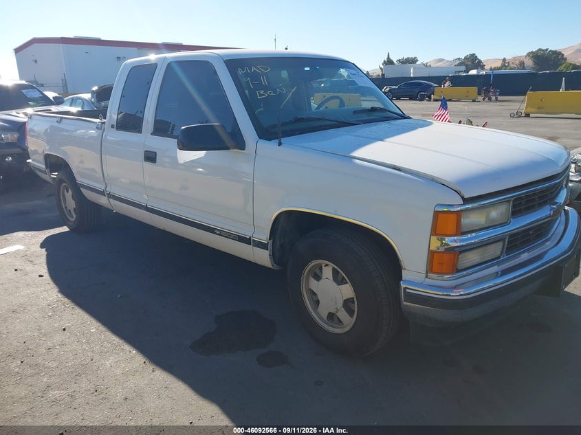 1999 CHEVROLET C1500 auction photo 1