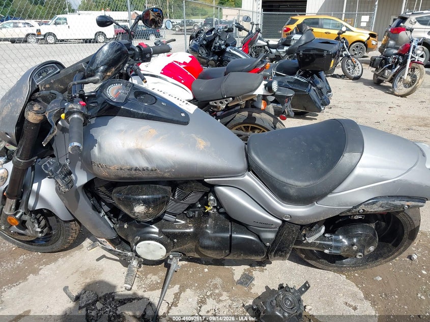 SUZUKI VZR1800 2016