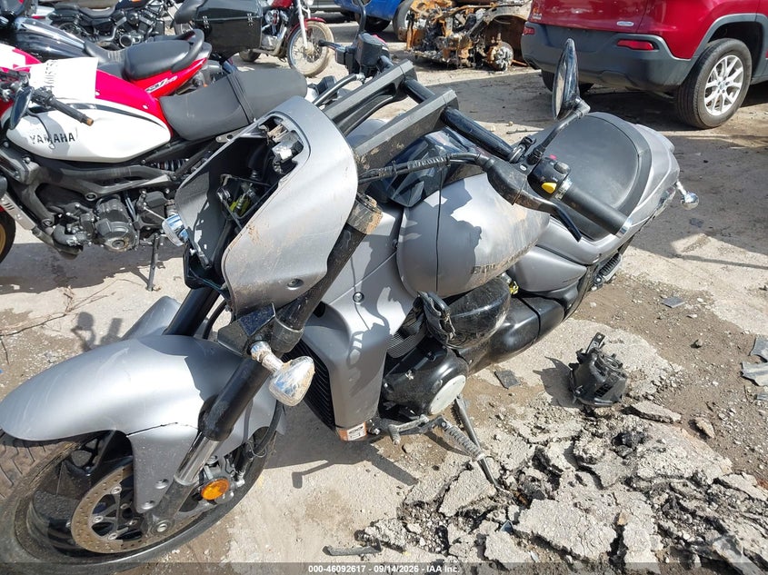 SUZUKI VZR1800 2016