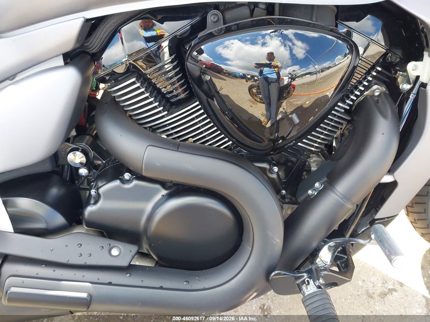 SUZUKI VZR1800 2016