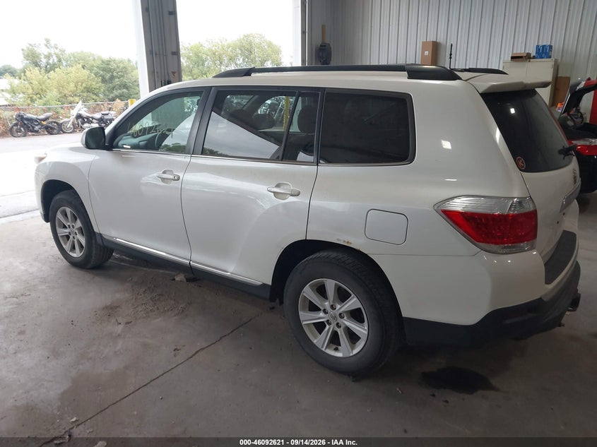 Vin: 5tdbk3eh7cs139093, lot: 46592228, toyota highlander base v6 20123