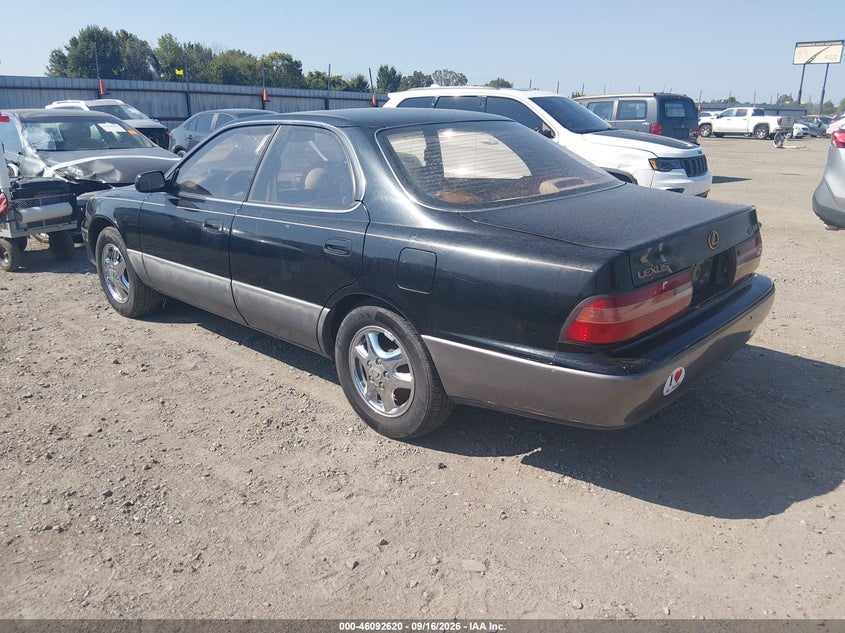 1995 LEXUS ES auction photo 3