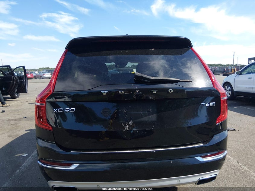 VOLVO XC90 - zdjęcie 16