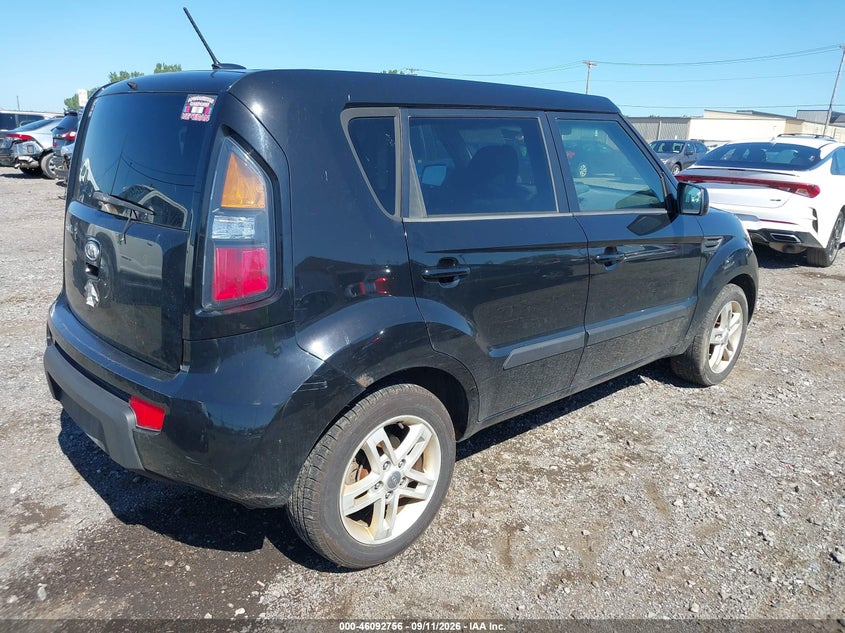 2011 KIA SOUL auction photo 4