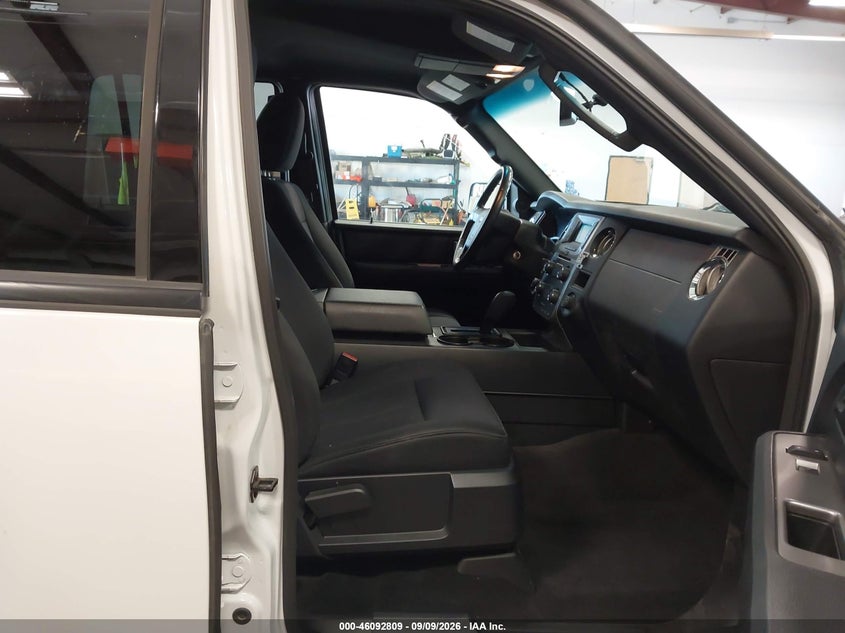 2017 FORD EXPEDITION auction photo 5