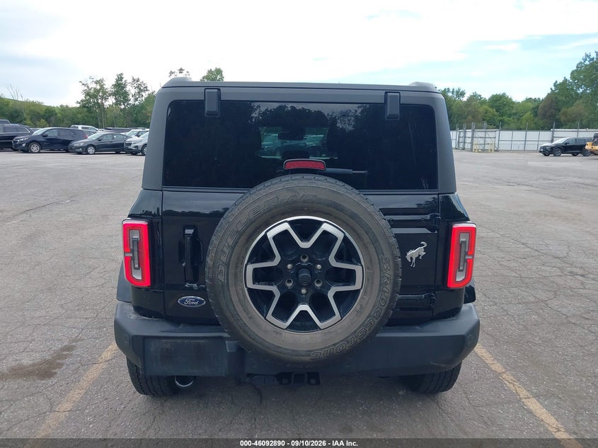 2023 FORD BRONCO OUTER BANKS · Photo 16