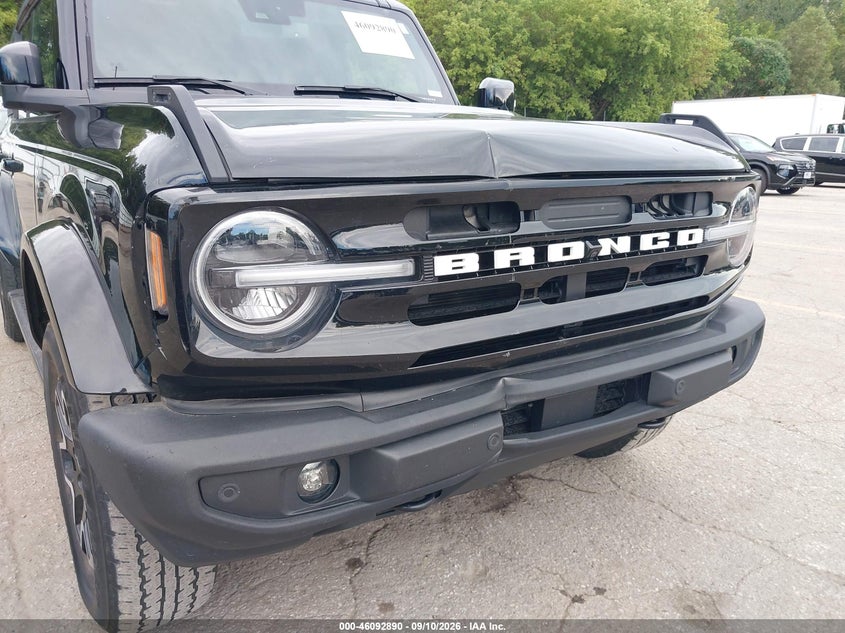 2023 FORD BRONCO OUTER BANKS · Photo 6