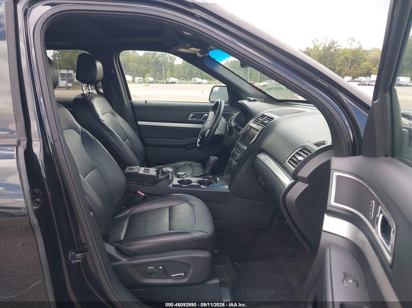 2016 FORD EXPLORER auction photo 5
