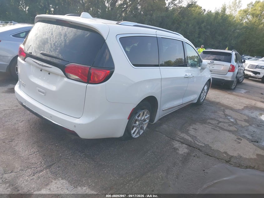 Vin: 2c4rc1bg6lr287210, lot: 46592604, chrysler pacifica touring l 20204