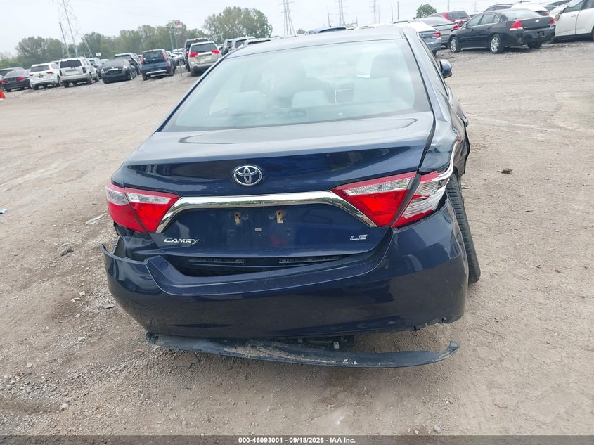 TOYOTA CAMRY - zdjęcie 17