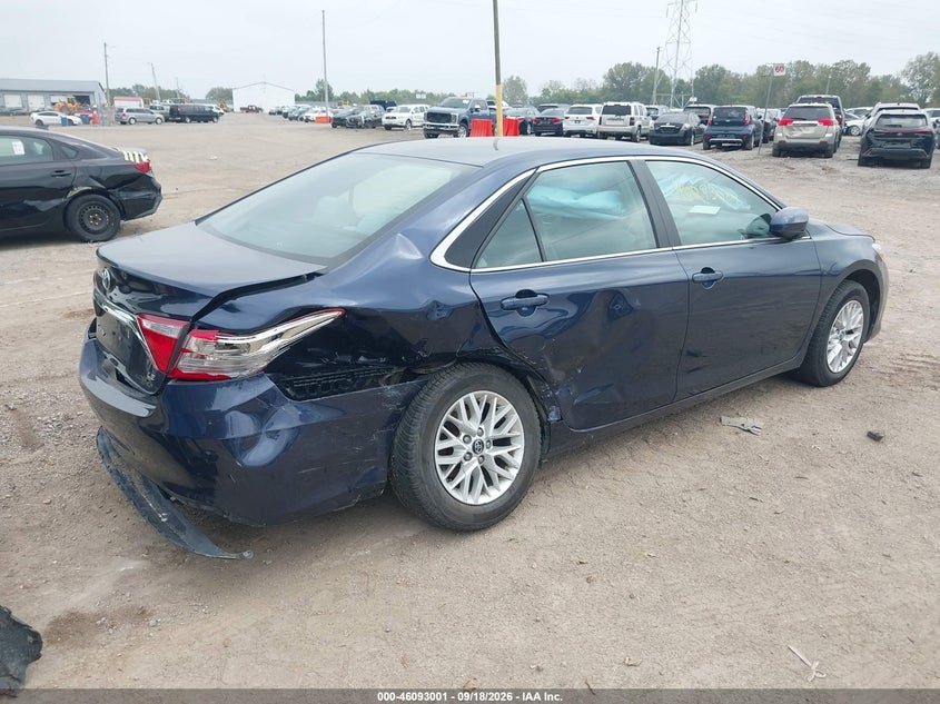 TOYOTA CAMRY - zdjęcie 4