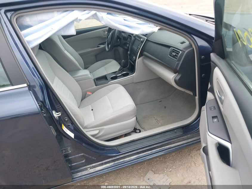 TOYOTA CAMRY - zdjęcie 5