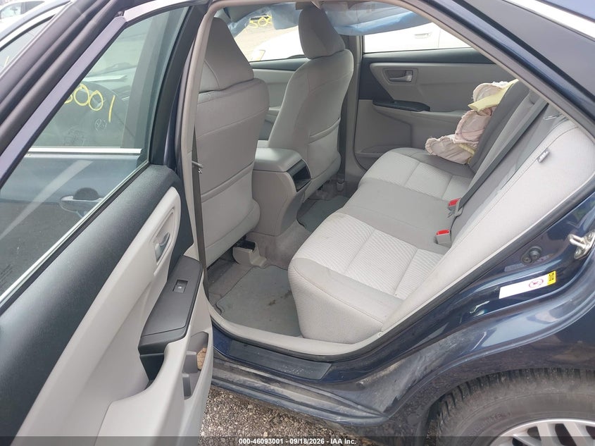 TOYOTA CAMRY - zdjęcie 8