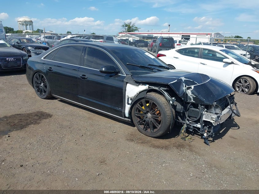 2014 AUDI A8 L — zdjęcie z aukcji