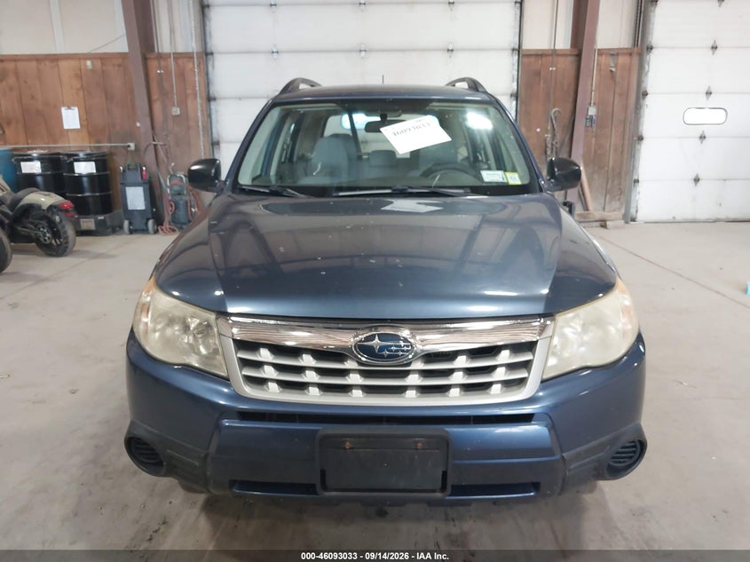 2013 SUBARU FORESTER auction photo 6