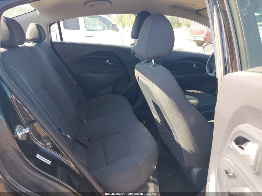 2015 KIA RIO auction photo 8