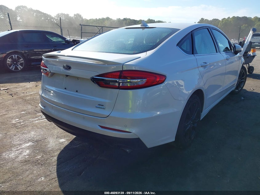 Vin: 3fa6p0hdxlr264138, lot: 46592746, ford fusion se 20204