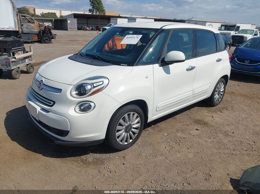 2014 FIAT 500L auction photo 2