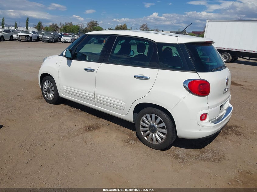 2014 FIAT 500L auction photo 3