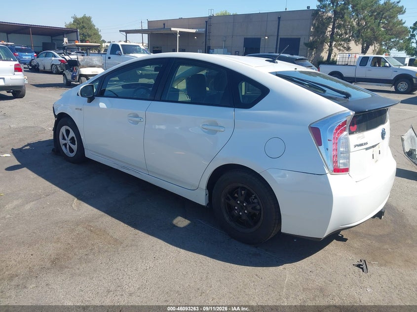 Vin: jtdkn3du2d5631706, lot: 46592870, toyota prius three 20133