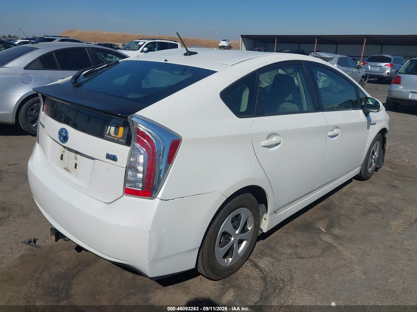 Vin: jtdkn3du2d5631706, lot: 46592870, toyota prius three 20134