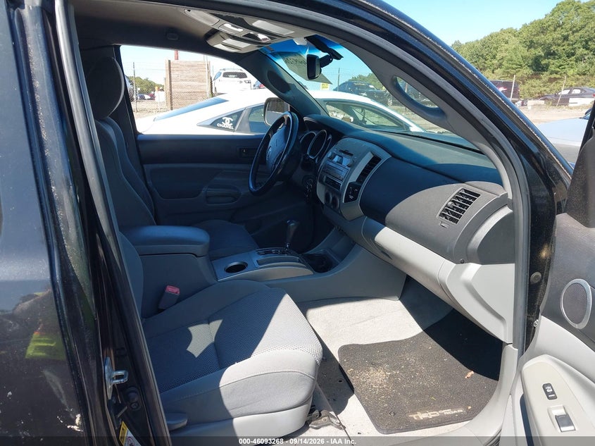 2010 TOYOTA TACOMA auction photo 5