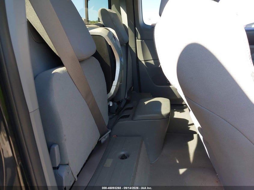 2010 TOYOTA TACOMA auction photo 8