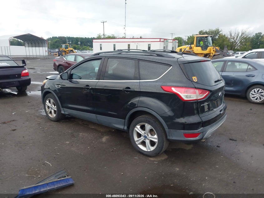 Vin: 1fmcu9gx2eua46949, lot: 46592950, ford escape se 20143