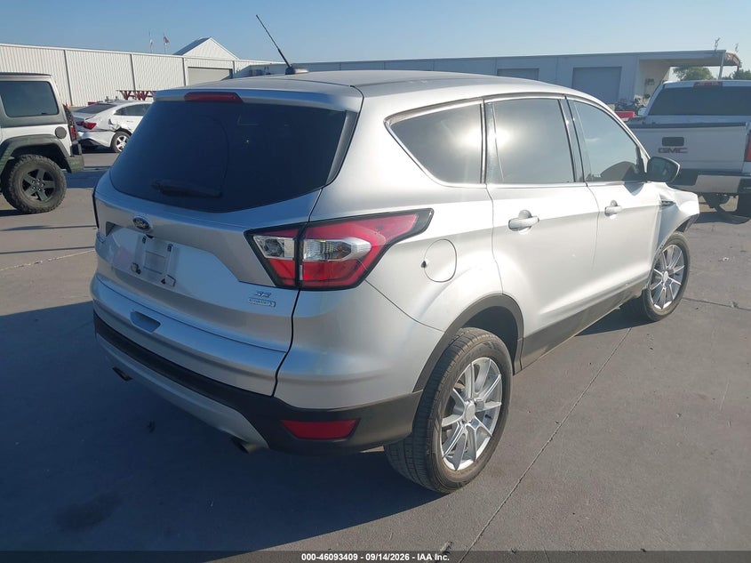 Vin: 1fmcu0gd7hud40112, lot: 46593017, ford escape se 20174