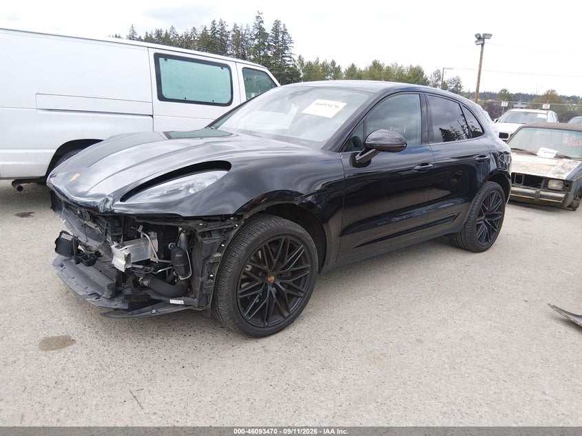 2023 PORSCHE MACAN auction photo 2