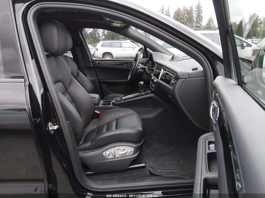 2023 PORSCHE MACAN auction photo 5