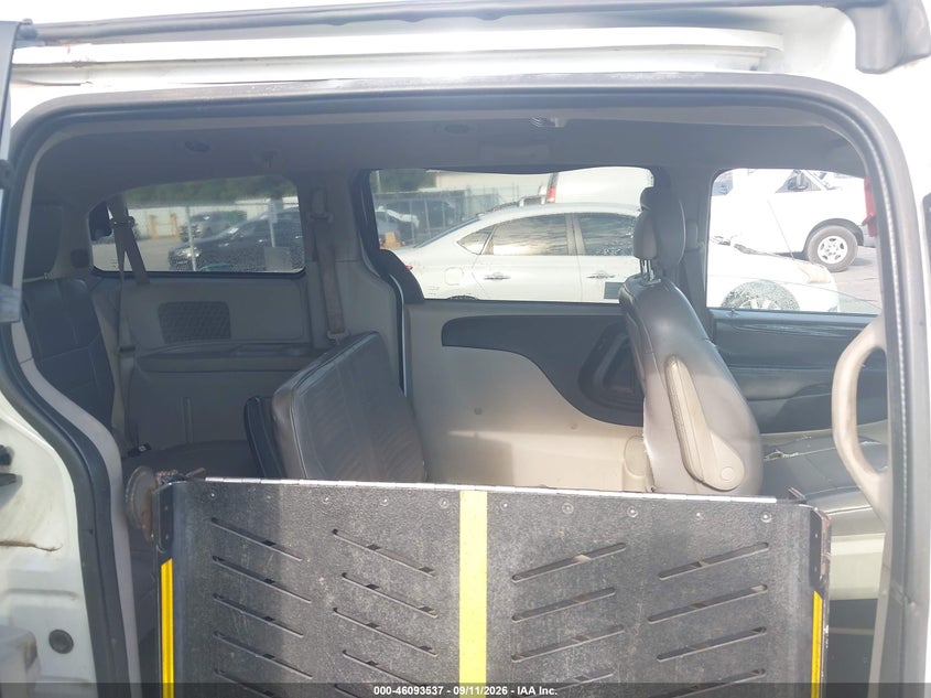 2017 DODGE GRAND CARAVAN auction photo 8