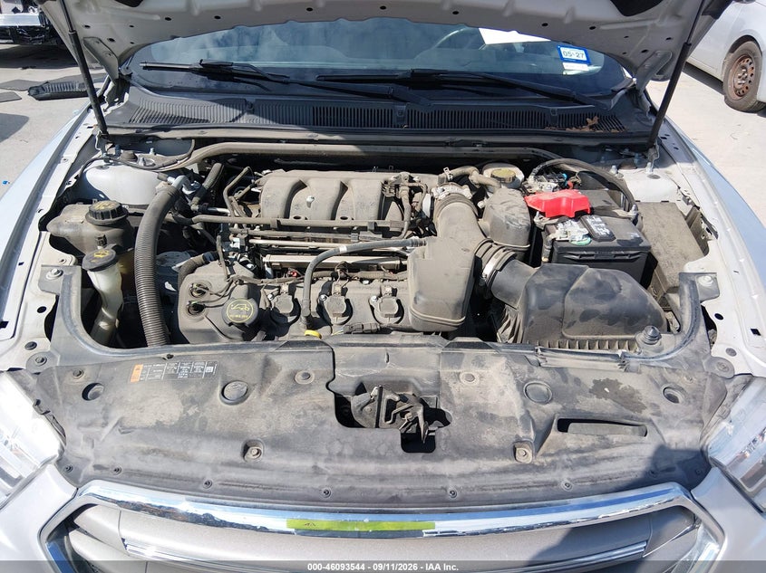 2018 FORD TAURUS SEL · Photo 10