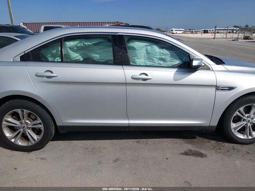 2018 FORD TAURUS SEL · Photo 13