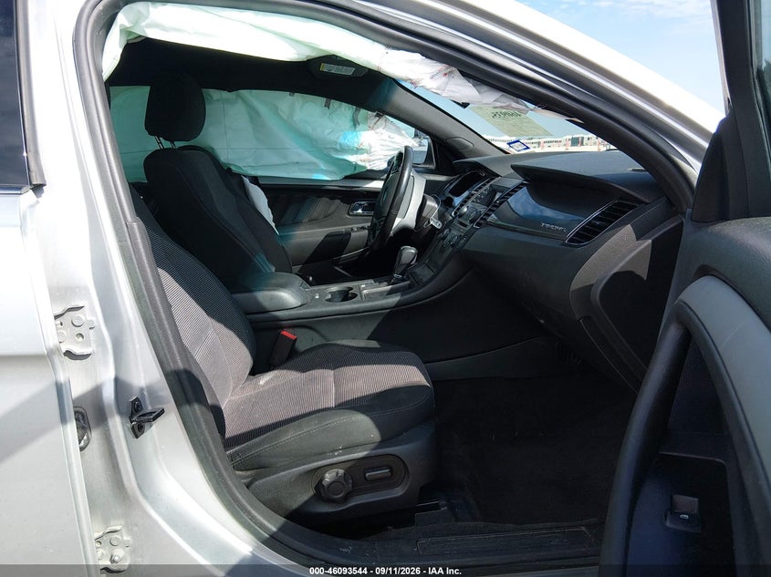 2018 FORD TAURUS SEL · Photo 5