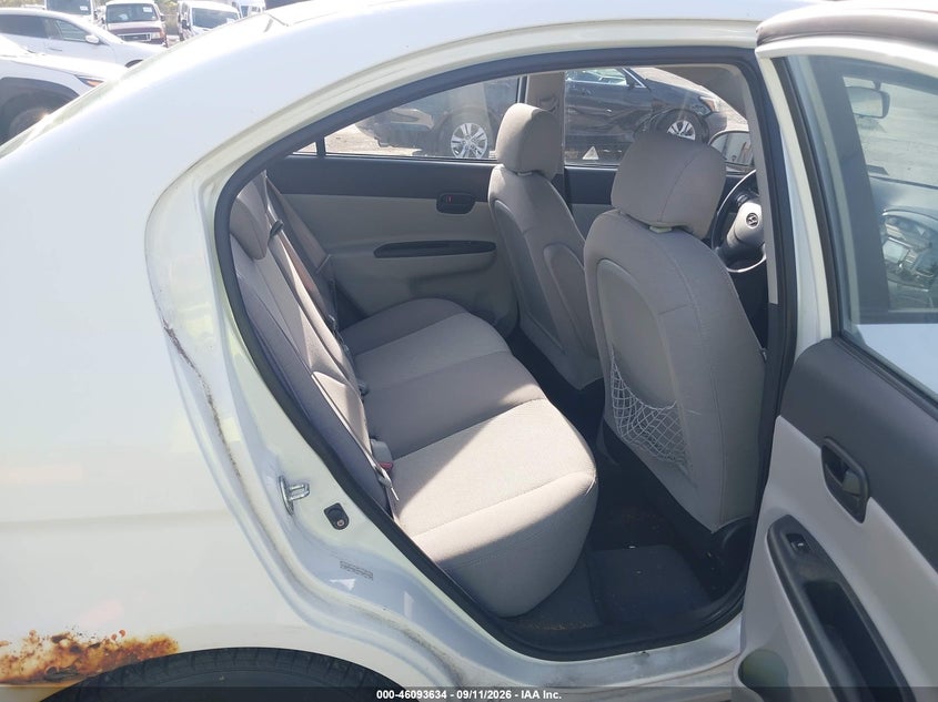 2009 HYUNDAI ACCENT auction photo 8