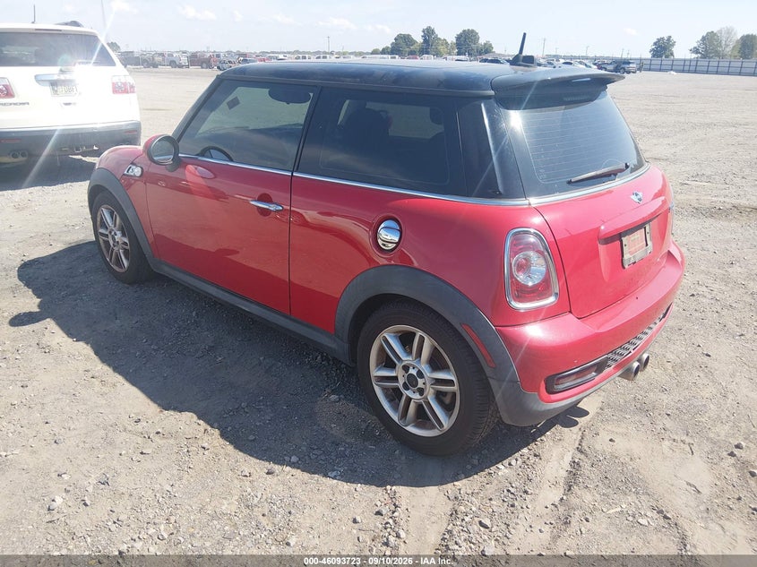 2011 MINI COOPER S auction photo 3