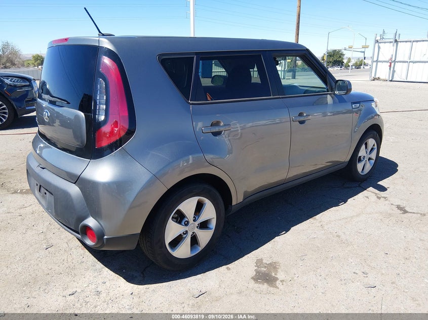 2016 KIA SOUL auction photo 4