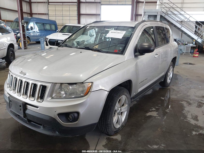 2011 Jeep Compass, Right Front, IAAI, VIN 1J4NF1FB4BD283866 — photo 2
