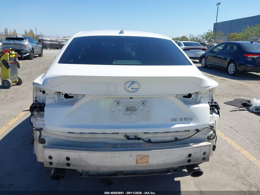 LEXUS IS 250 - zdjęcie 16