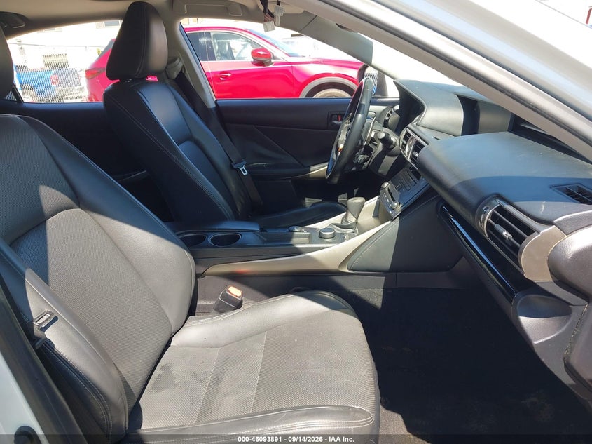 LEXUS IS 250 - zdjęcie 5