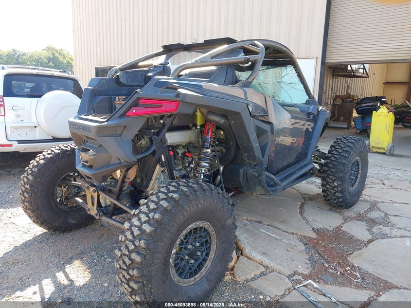 2025 POLARIS RZR auction photo 4