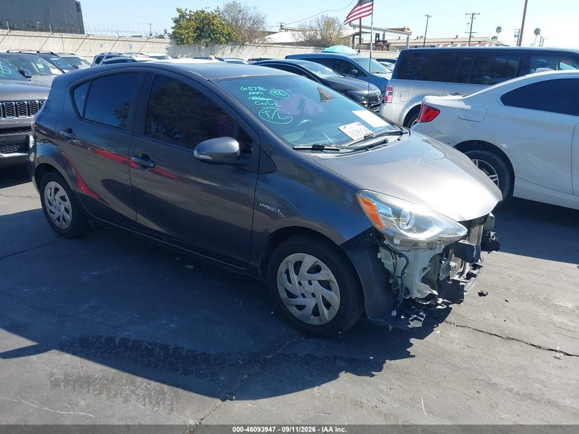 Vin: jtdkdtb3xg1590539, lot: 46593554, toyota prius c one 2016 img_1
