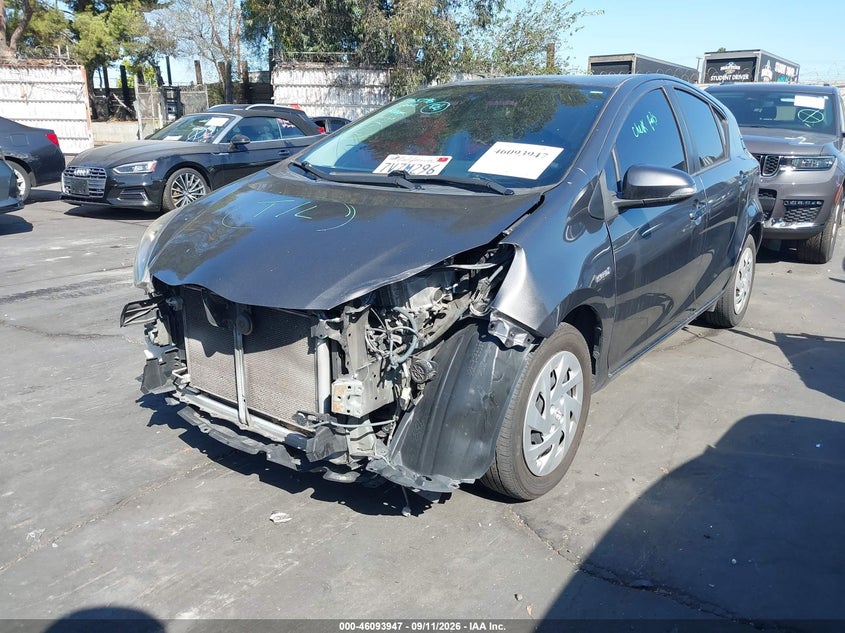 Vin: jtdkdtb3xg1590539, lot: 46593554, toyota prius c one 20162
