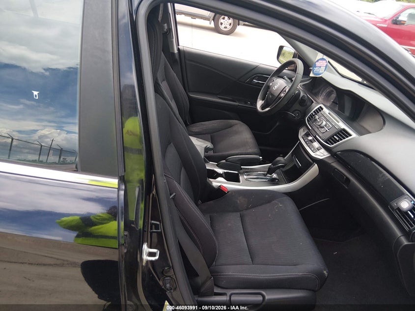 2015 HONDA ACCORD auction photo 5