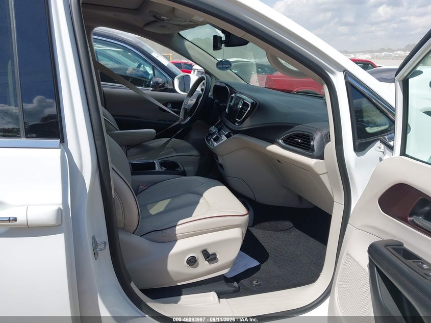 CHRYSLER PACIFICA - zdjęcie 5