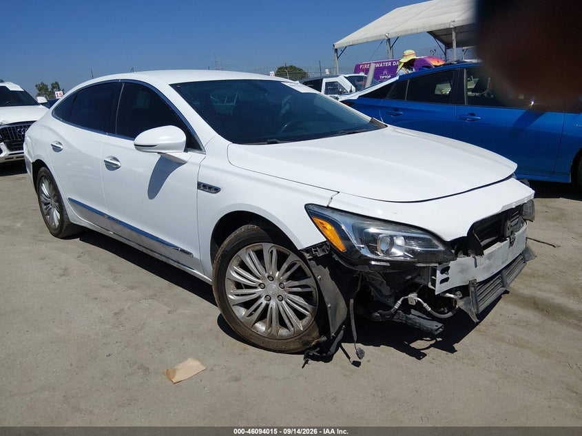 Vin: 1g4zp5sz1ju130130, lot: 46593621, buick lacrosse essence 2018 img_1